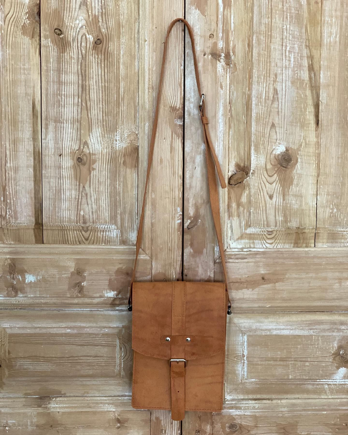 Crossbodytas met gesp